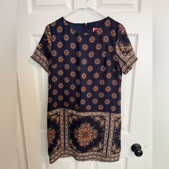 Patterned Shit Dress - Picture 1 of 3